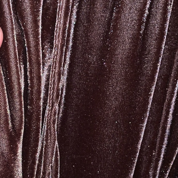 Easel crushed velvet brown romper size large - Picture 14 of 15